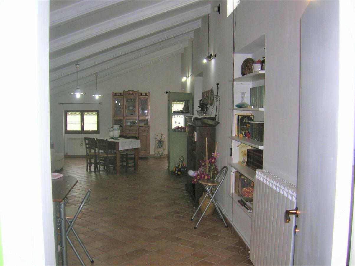Mansarda Viti - Sguardo Su Frontone - Apartment Exterior photo